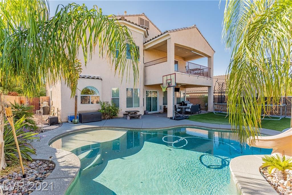 8148 Waltons Mill Ct, Las Vegas, NV 89131