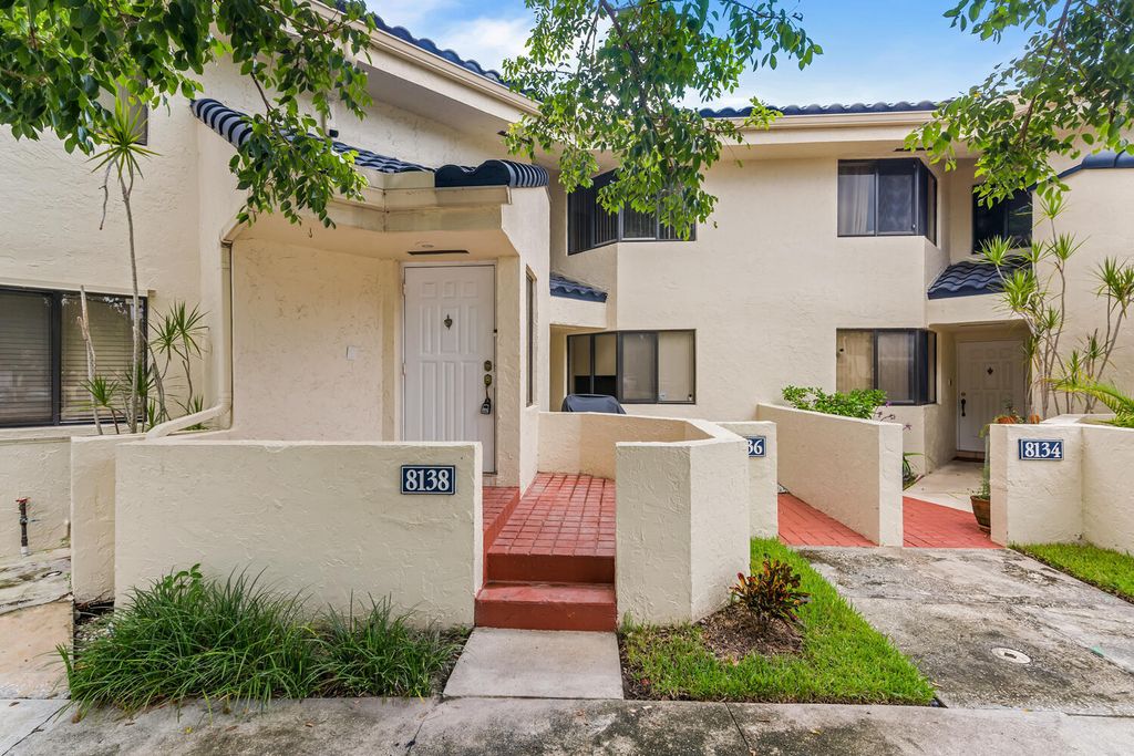 8138 NW 15th Mnr, Plantation, FL 33322