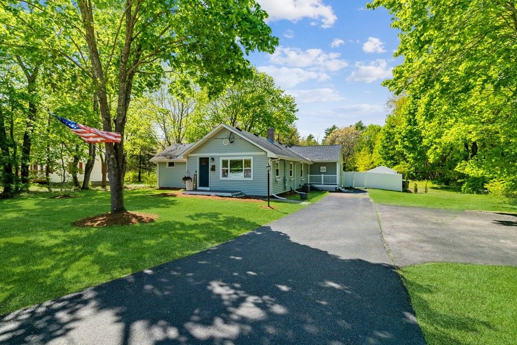 113 Main St, Lakeville, MA 02347
