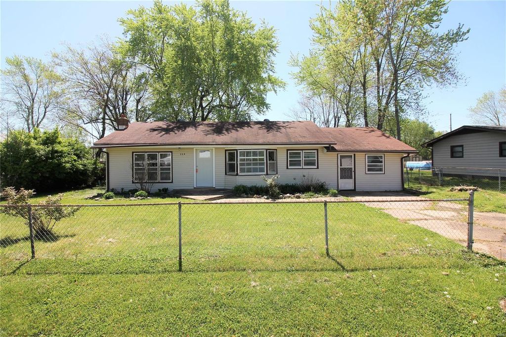 619 E National Ave, Richland, MO 65556 3 Bed, 1 Bath SingleFamily