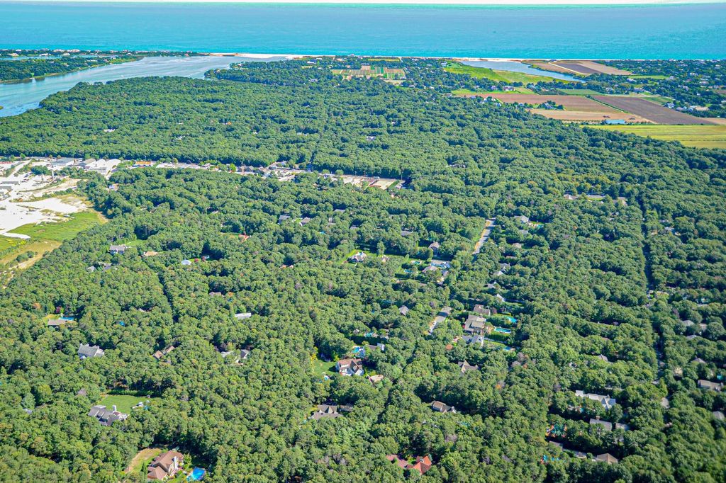 10 Broadwood Ct, Wainscott, NY 11975 Trulia