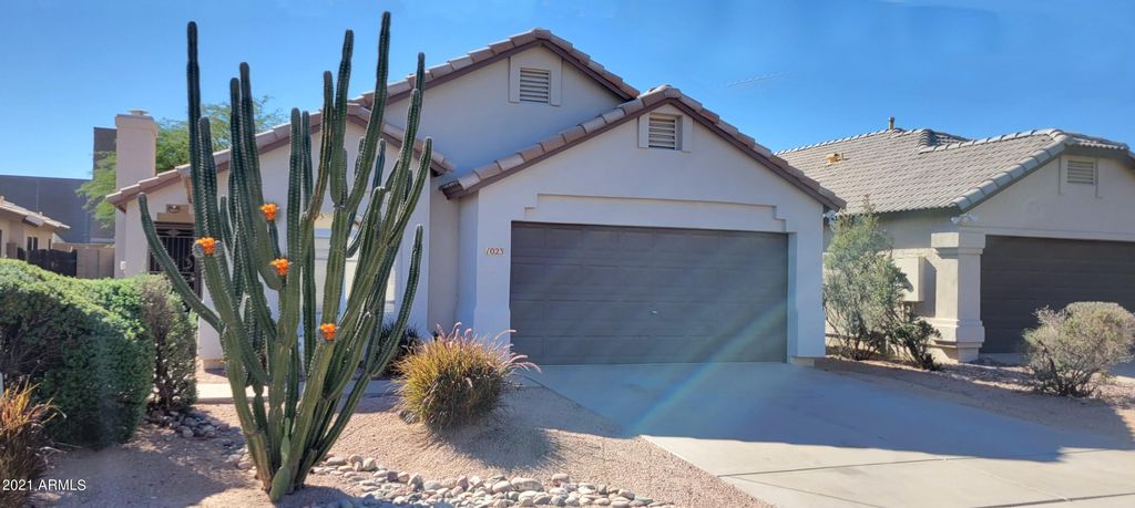 1023 W Chilton Dr, Tempe, AZ 85283