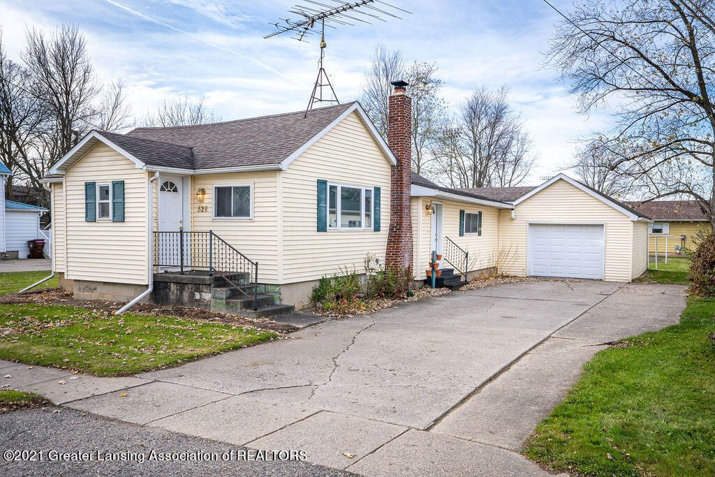 528 S Main St, Fowler, MI 48835