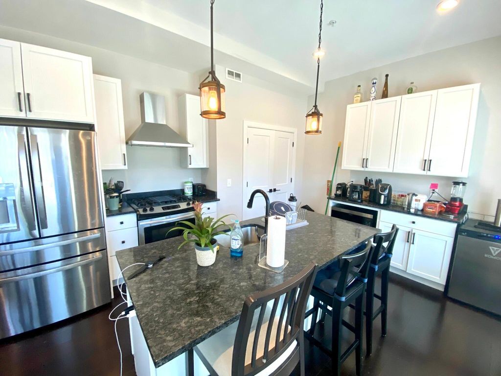 1 Cedar St #1H, Roxbury, MA 02119