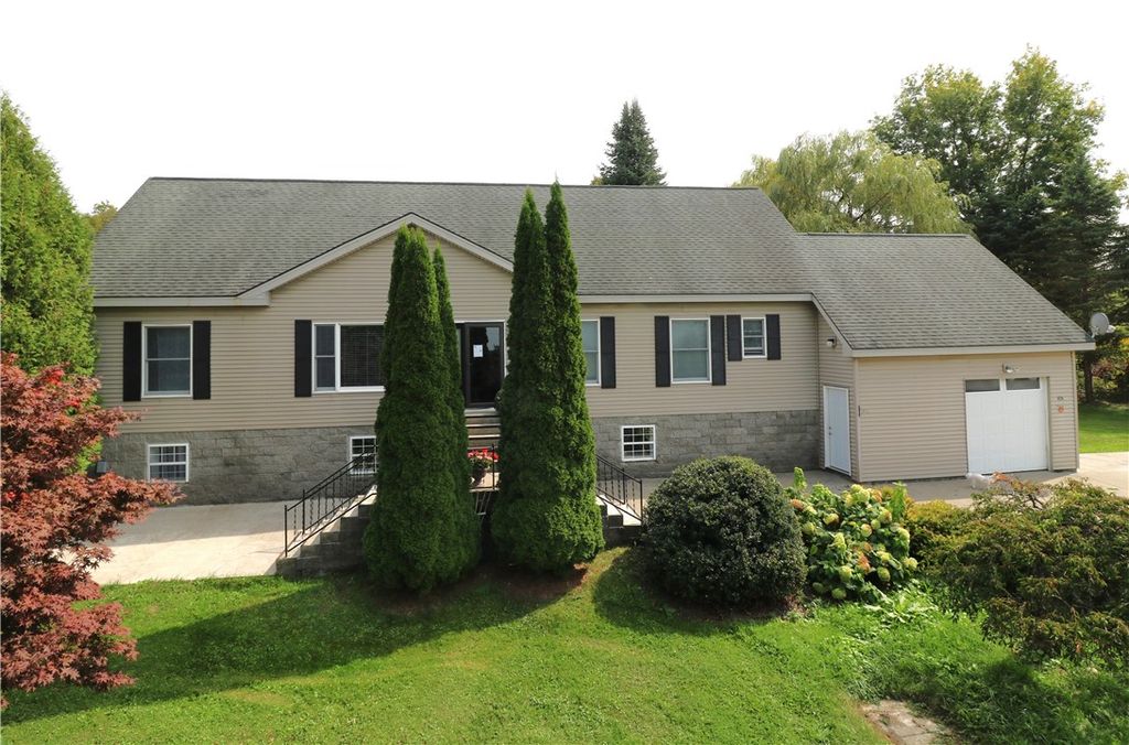 404 Cortland Rd, Freeville, NY 13068