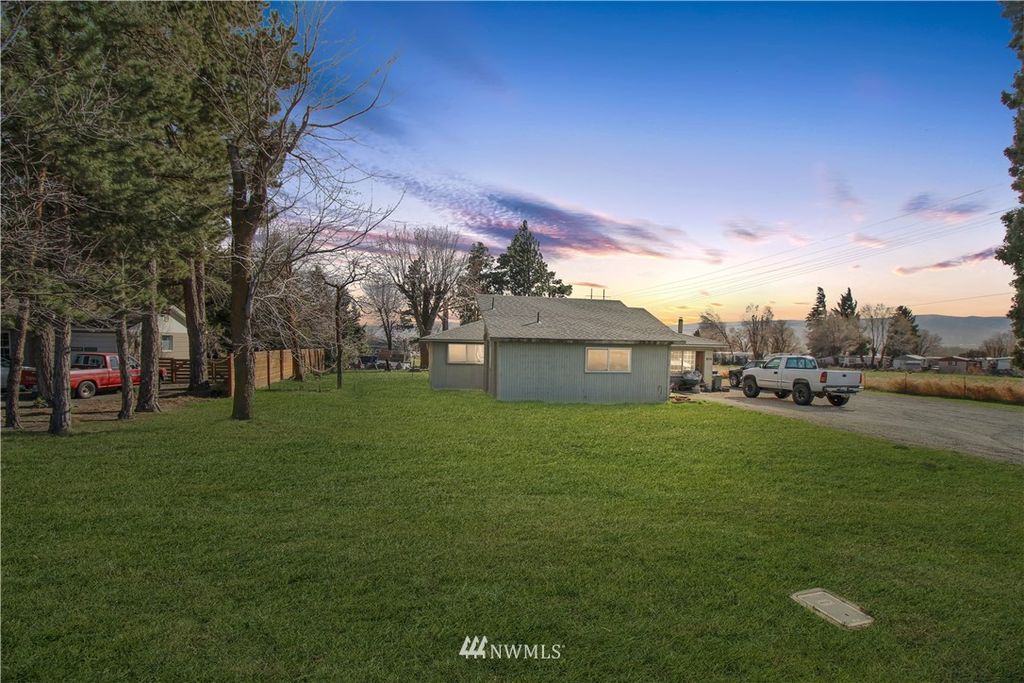 806 W 15th Ave, Ellensburg, WA 98926