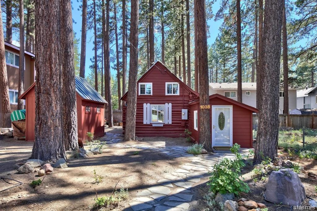 1038 Echo Rd, South Lake Tahoe, CA 96150