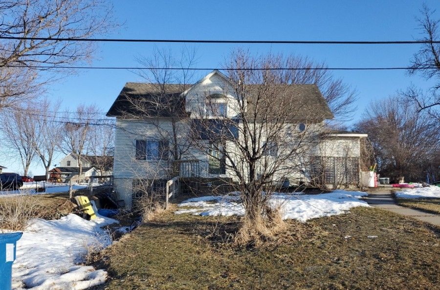 221 1st St NW, Mayer, MN 55360 Trulia