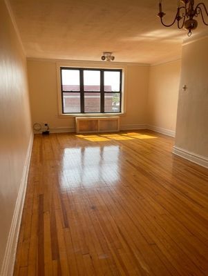 28-04 47th St   #3F, Astoria, NY 11103