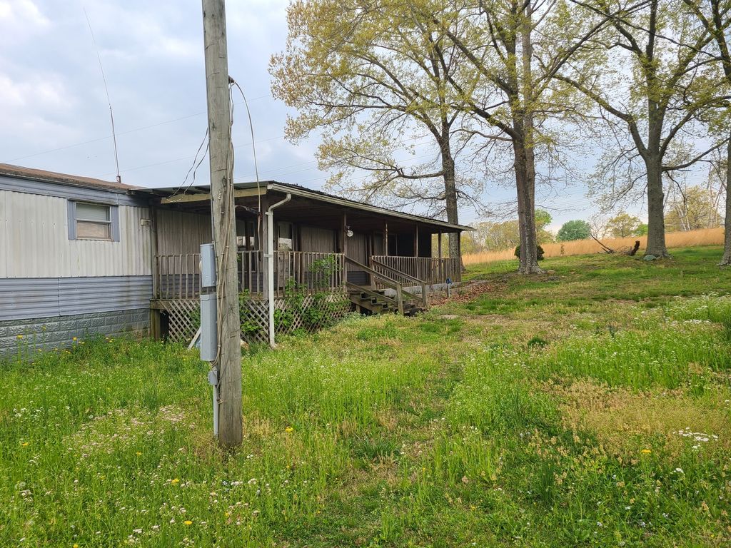 1960 Douglas Rd, Browder, KY 42326