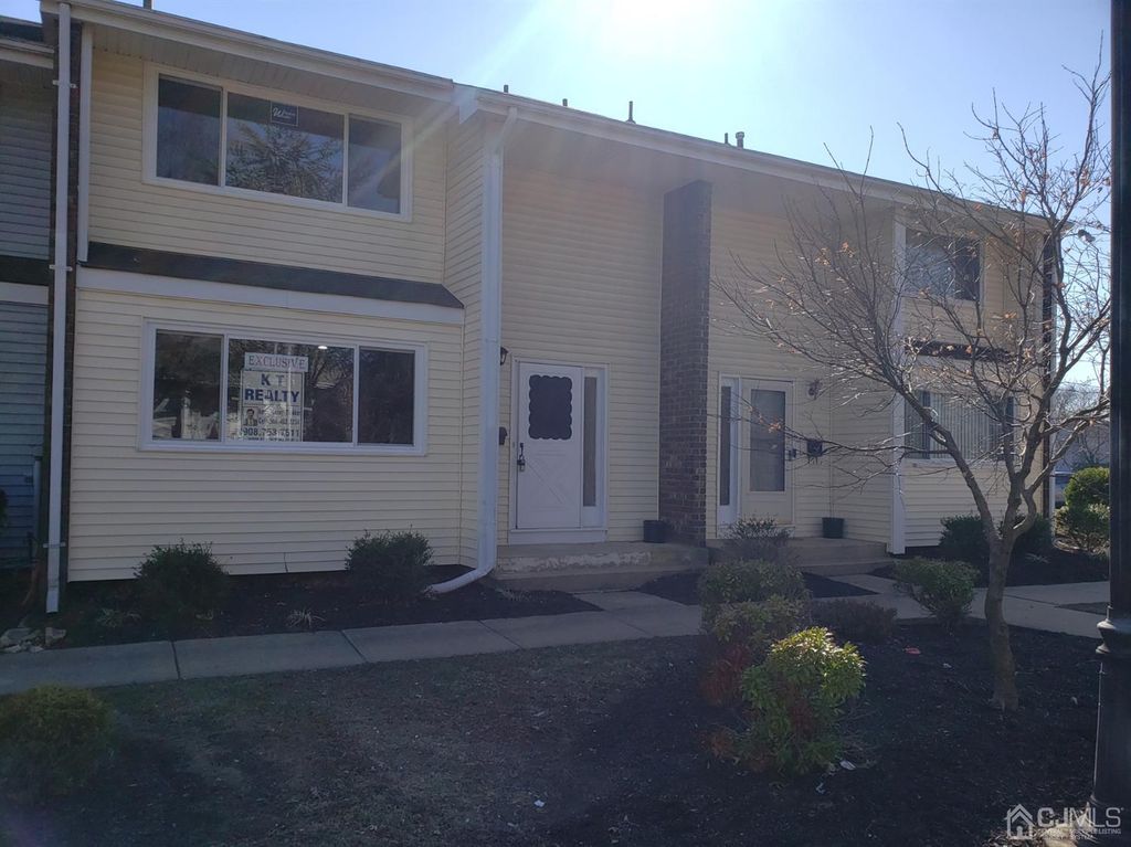 2 Quincy Cir Q, Dayton, NJ 08810 3 Bed, 3 Bath SingleFamily Home