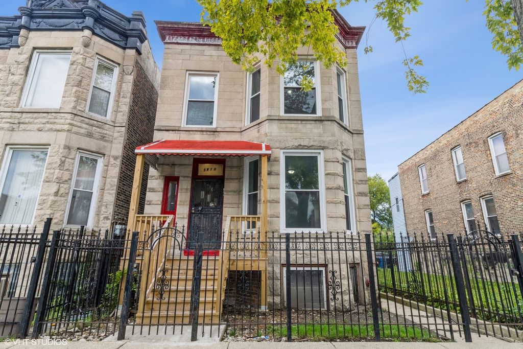 3910 W Fillmore St, Chicago, IL 60624