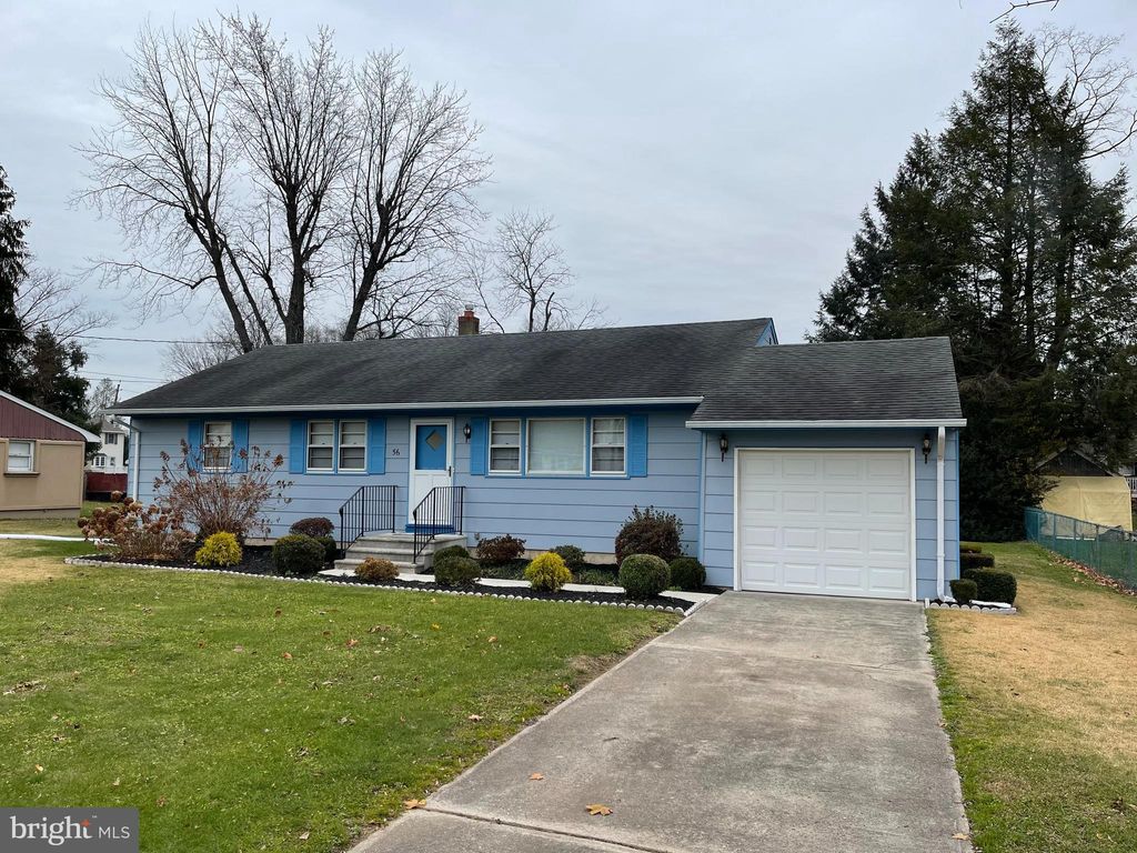 56 Vetterlein Ave, Trenton, NJ 08619