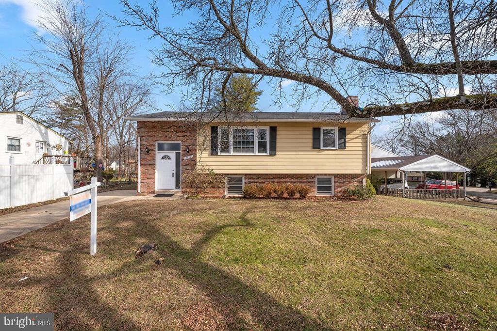 5320 Brewer Rd, Beltsville, MD 20705