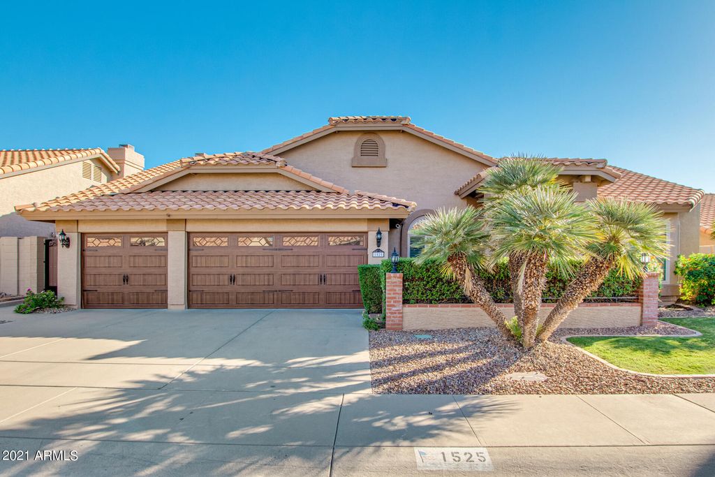 1525 W Wagner Dr, Gilbert, AZ 85233