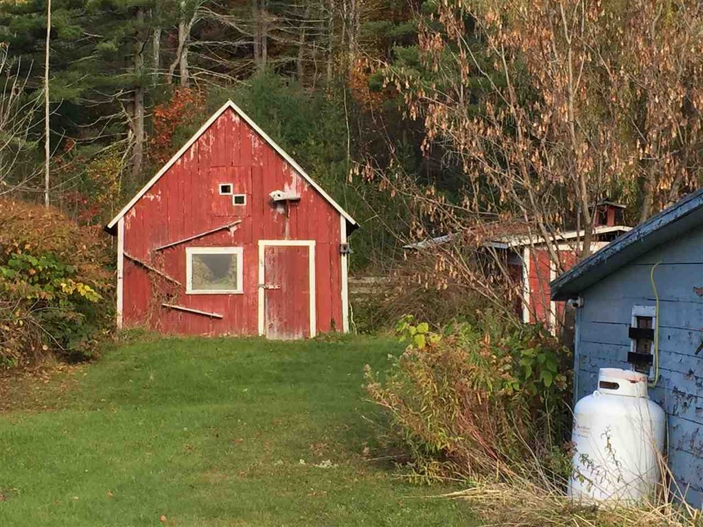 2242 US Route 5 S, VT 3 Bed, 1 Bath SingleFamily Home 4