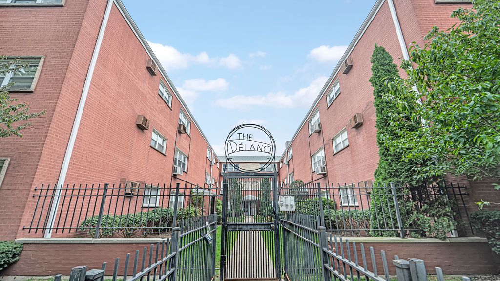 6969 N Ashland Blvd #105, Chicago, IL 60626