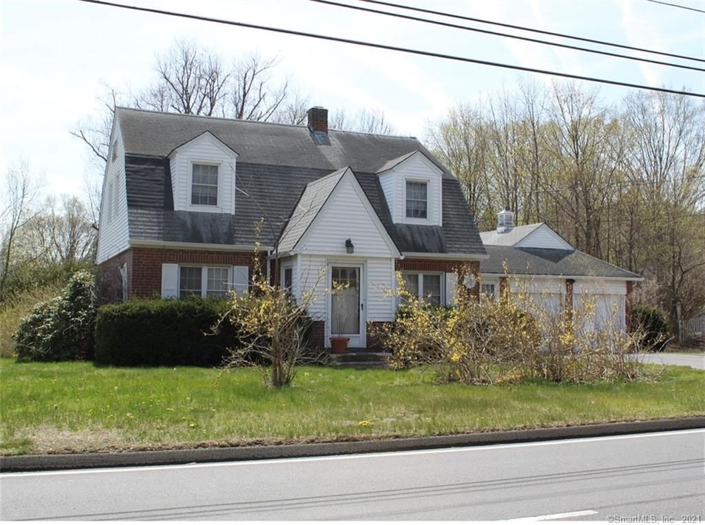15 Maple Ave, Bristol, CT 06010