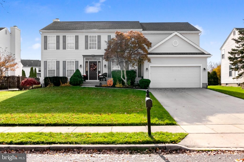 6 Austin Rd, Marlton, NJ 08053
