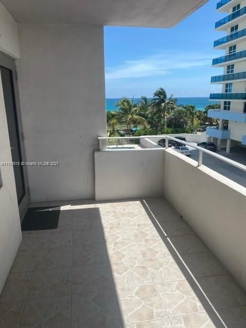 9225 Collins Ave #408, Miami Beach, FL 33154
