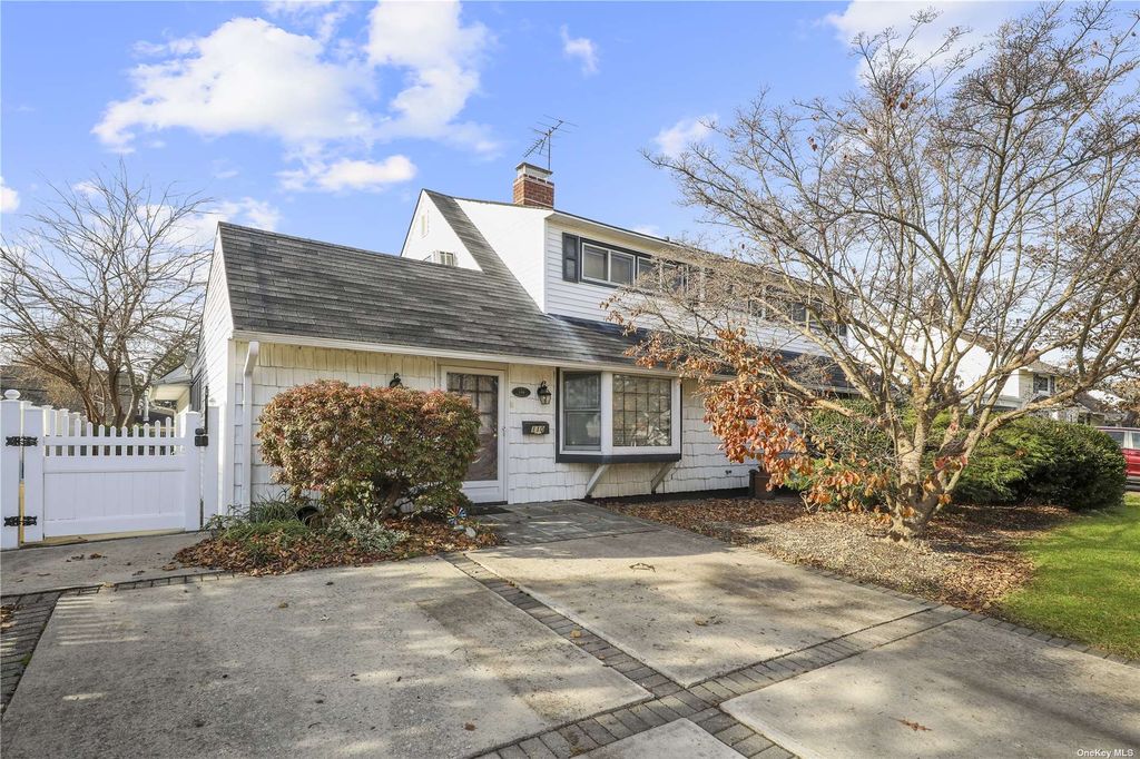 110 Blueberry Lane, Hicksville, NY 11801 See Estimated Value