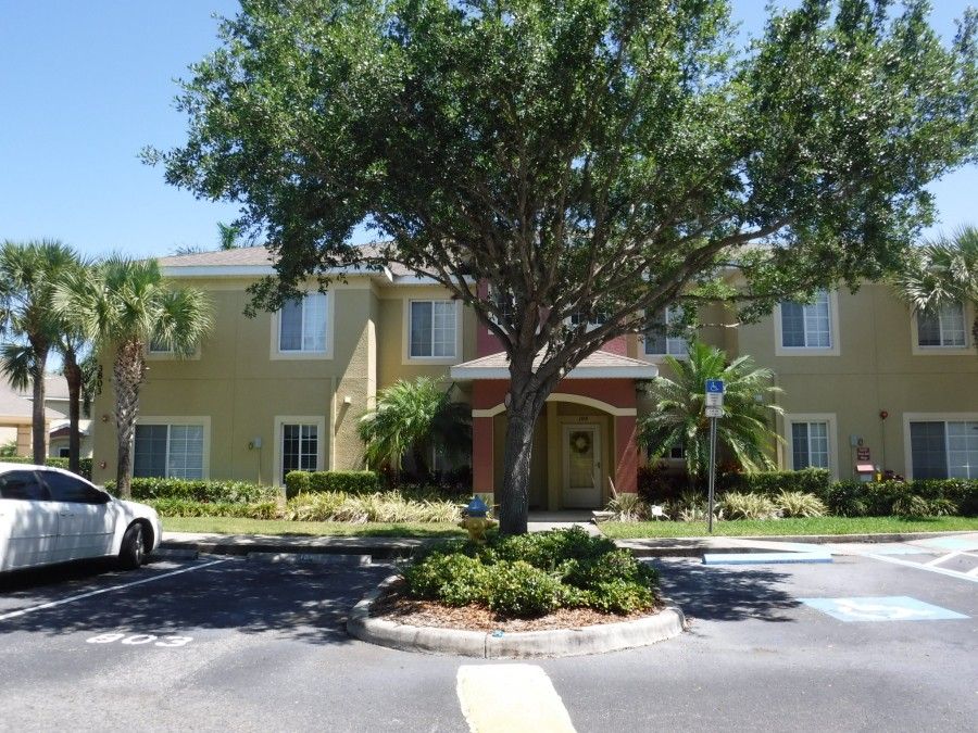 3803 45th Ter W #106, Bradenton, FL 34210