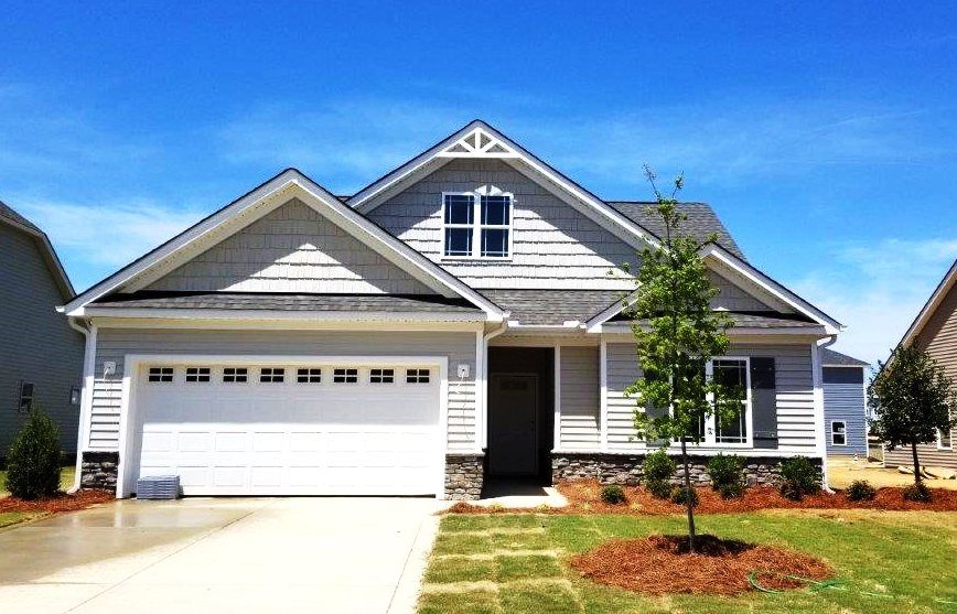 315 National Dr, Clayton, NC 27527