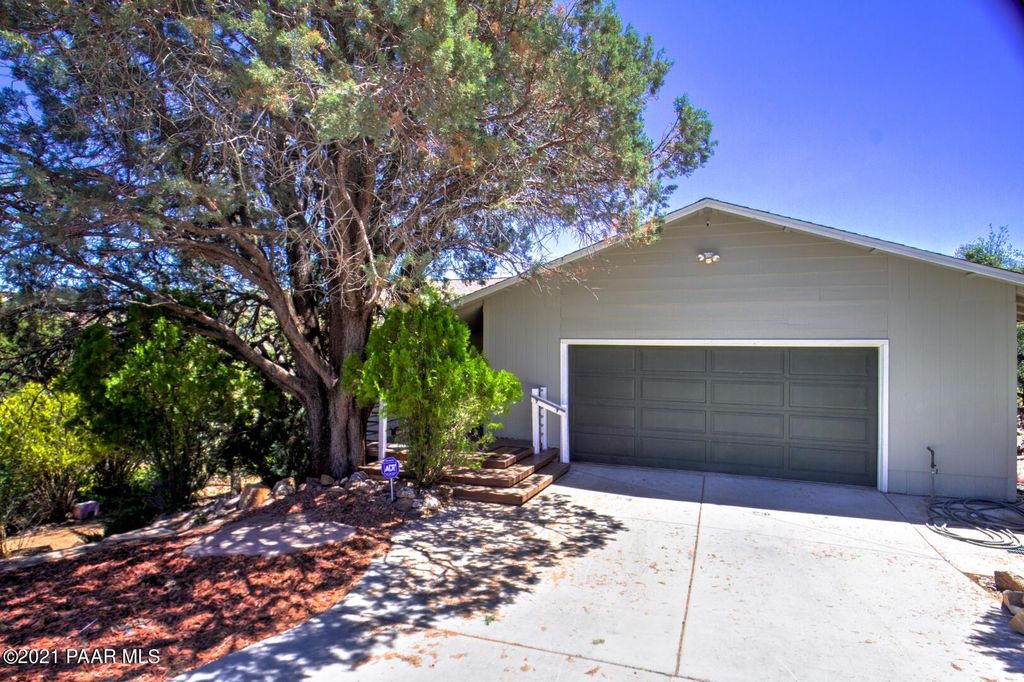 4915 Hornet Dr, Prescott, AZ 86301