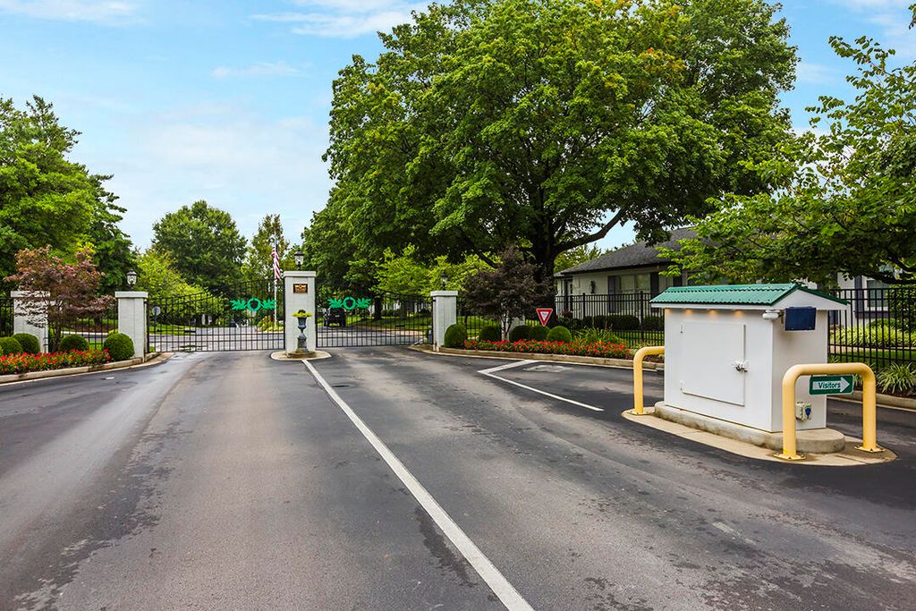 395 Redding Rd #76, Lexington, KY 40517