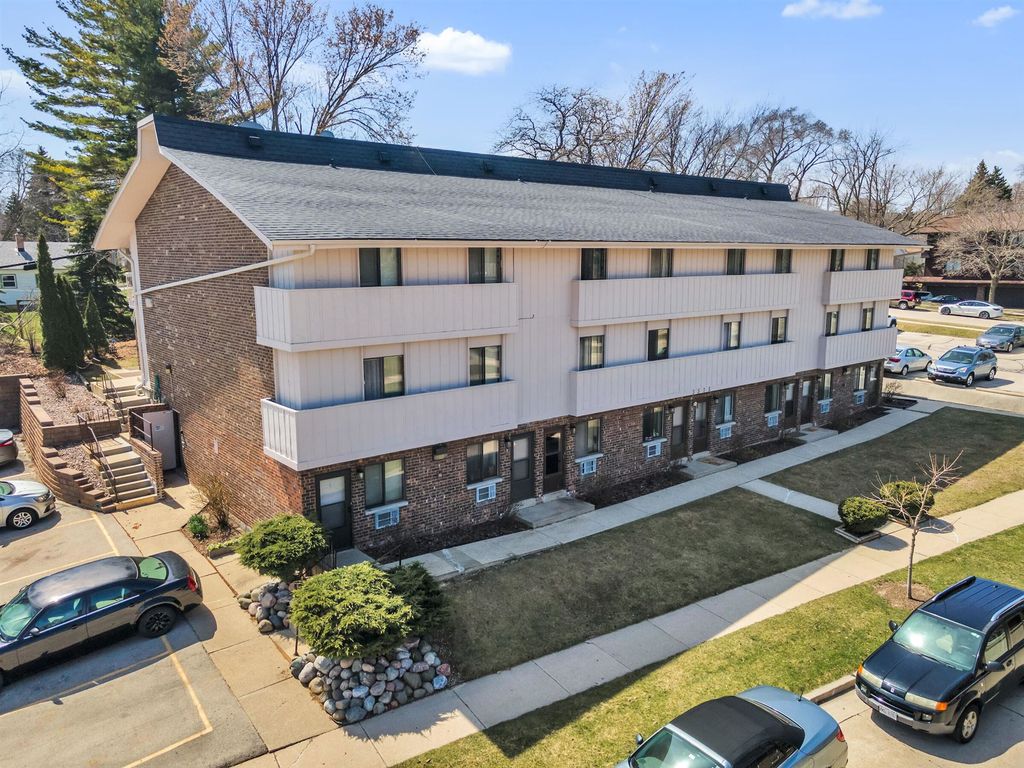 3515 E Tesch Ave 19, Saint Francis, WI 53235 Trulia