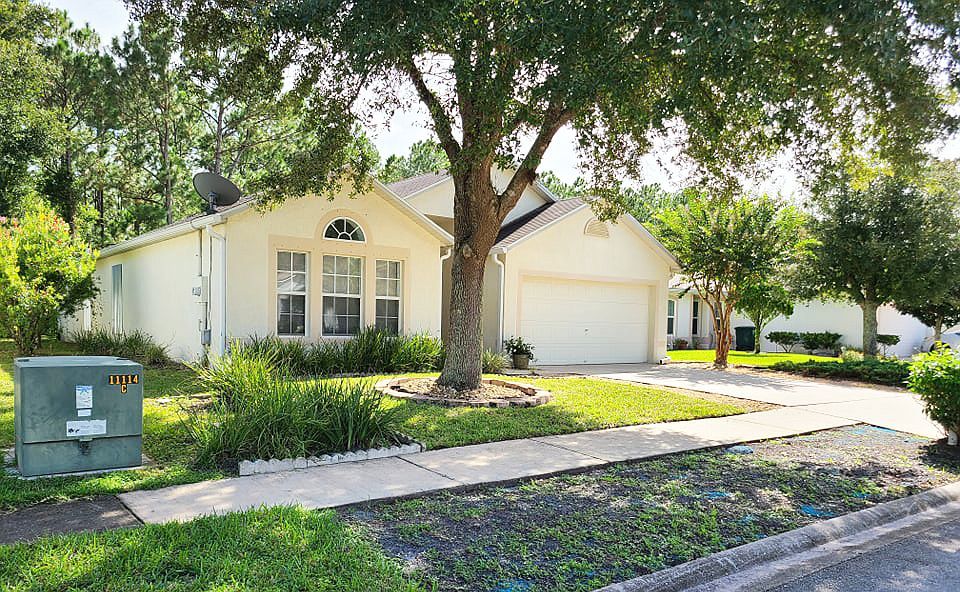 11110 Peerless Ln, Jacksonville, FL 32246