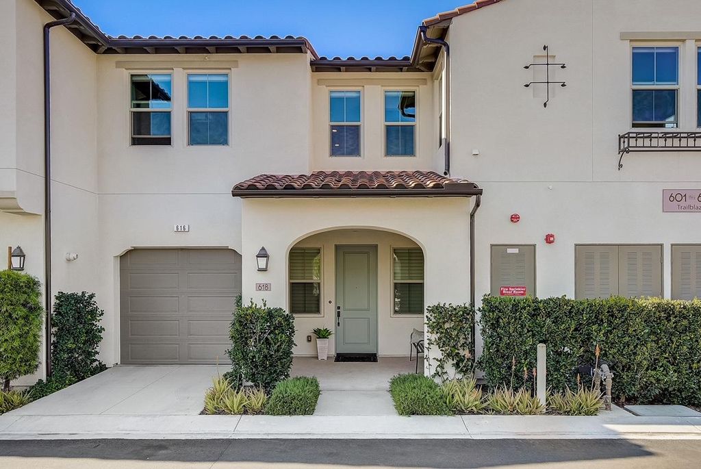 2 Bedroom Apartments For Rent In Irvine Ca 91 Rentals Trulia