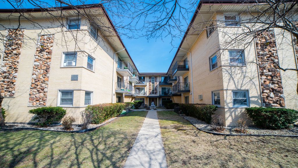 4231 N Kedvale Ave #1C, Chicago, IL 60641