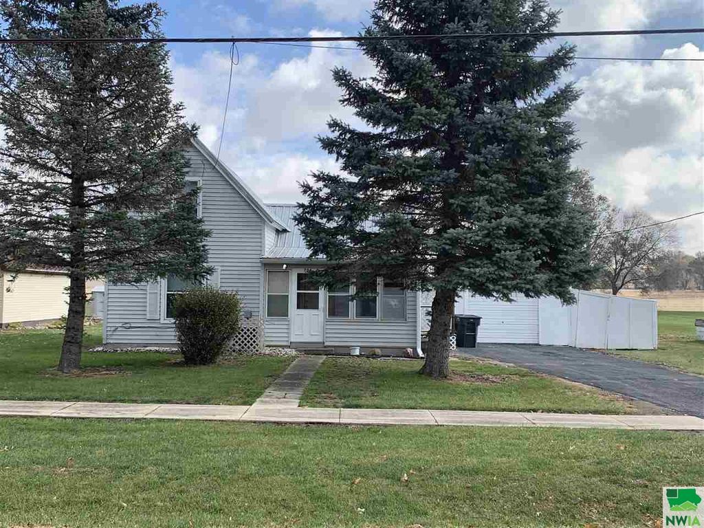 704 Hackberry St, Correctionville, IA 51016 Trulia