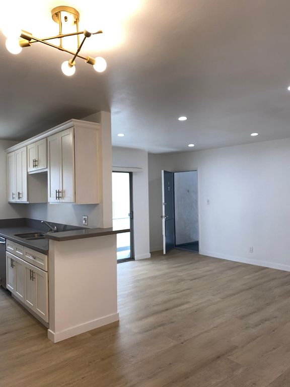 1638 Granville Ave #5, Los Angeles, CA 90025