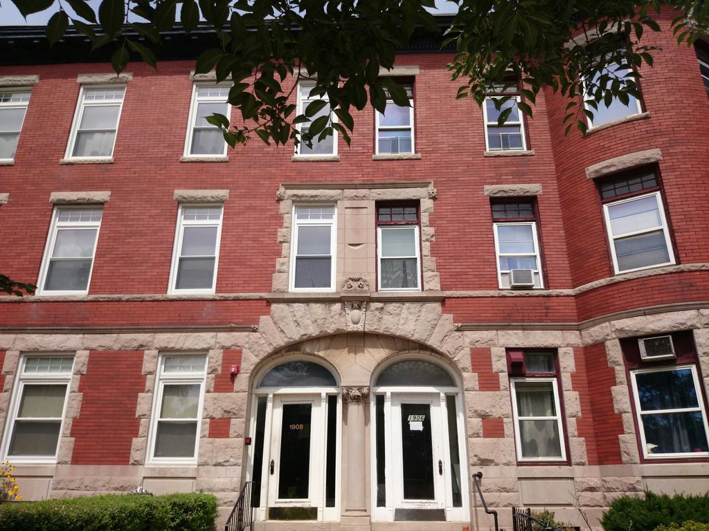 1906 Beacon St #2, Brookline, MA 02445