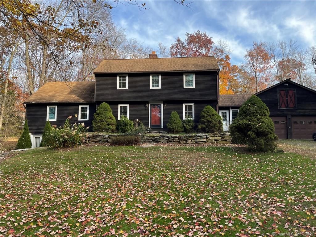 14 Lynwood Dr, Vernon, CT 06066
