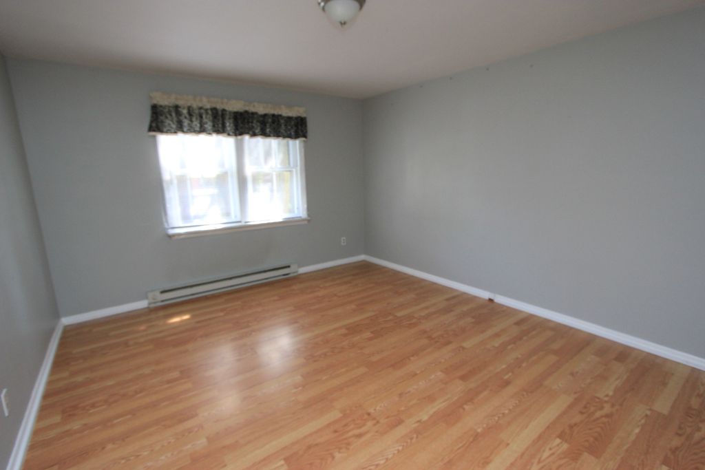 40 Irving Pl #3, Wilkes Barre, PA 18702