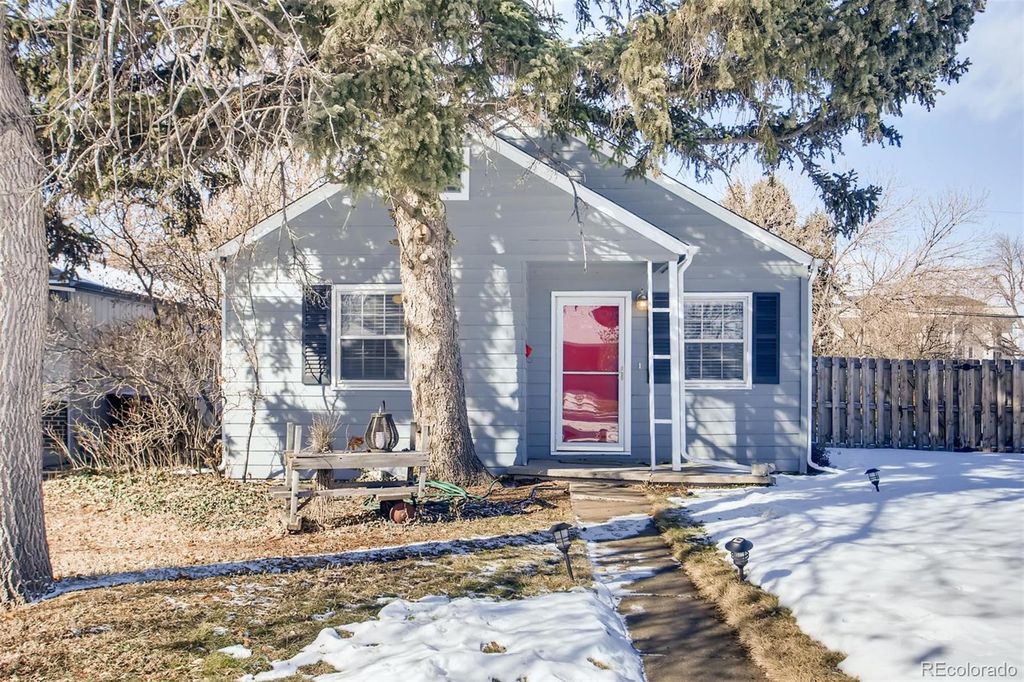 2201 S Cherry St, Denver, CO 80222