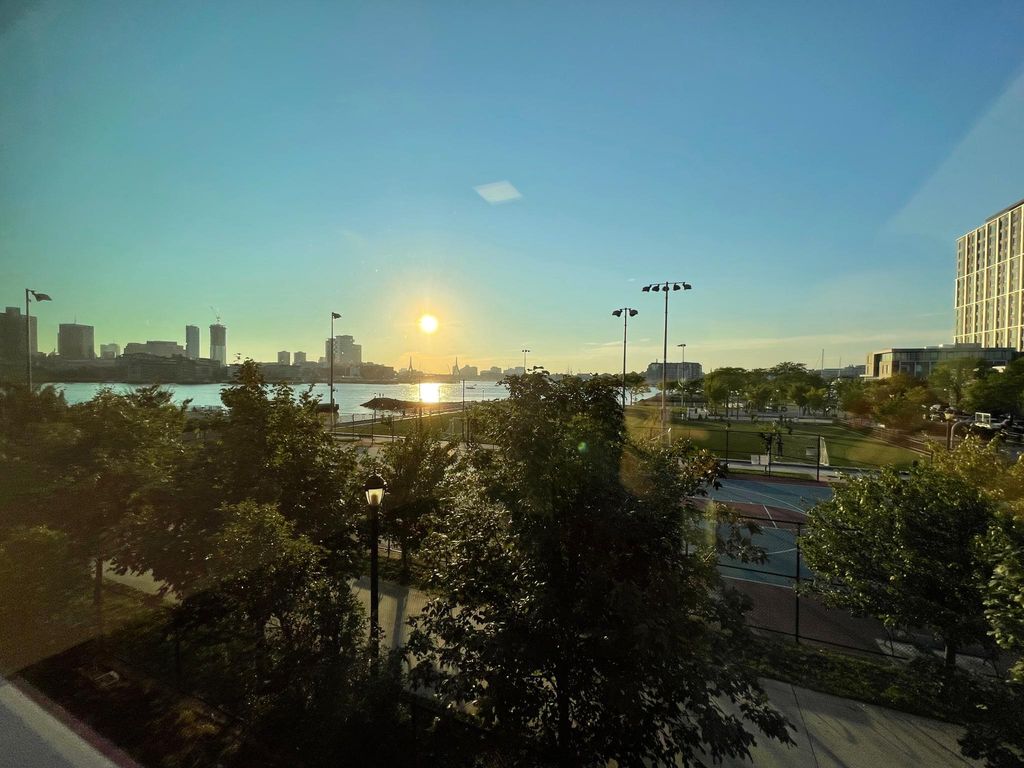 99 Sumner St #217, Boston, MA 02128