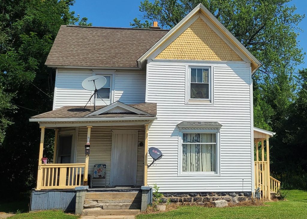 63 Van Buren St E, Battle Creek, MI 49017