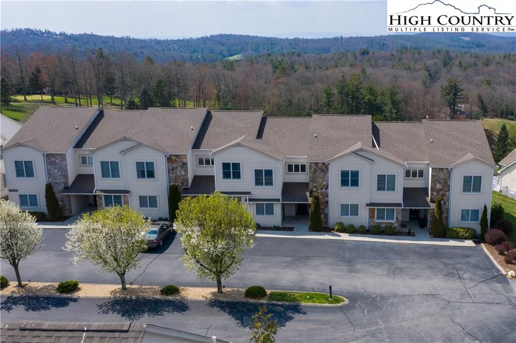 87 Club Villa Dr 201, Roaring Gap, NC 2 Bed, 2 Bath Condo 42