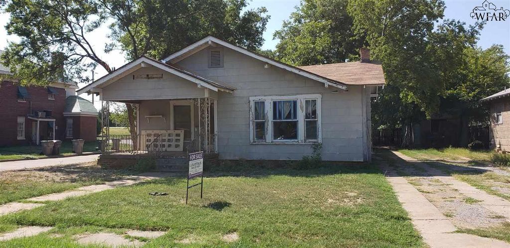 2125 Avenue K, Wichita Falls, TX - 3 Bed, 2 Bath Single-Family Home