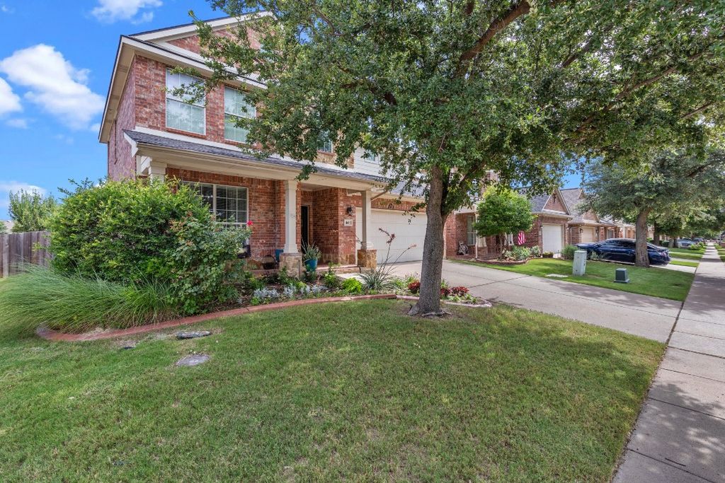 4601 Prickly Pear Dr, Fort Worth, TX 76244