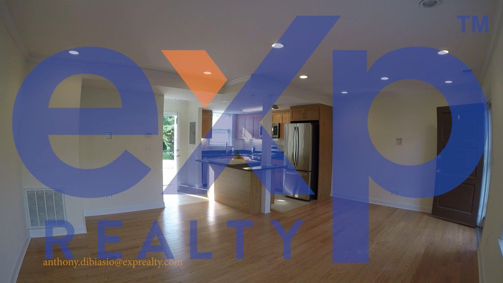 333 Independence Dr, Chestnut Hill, MA 02467