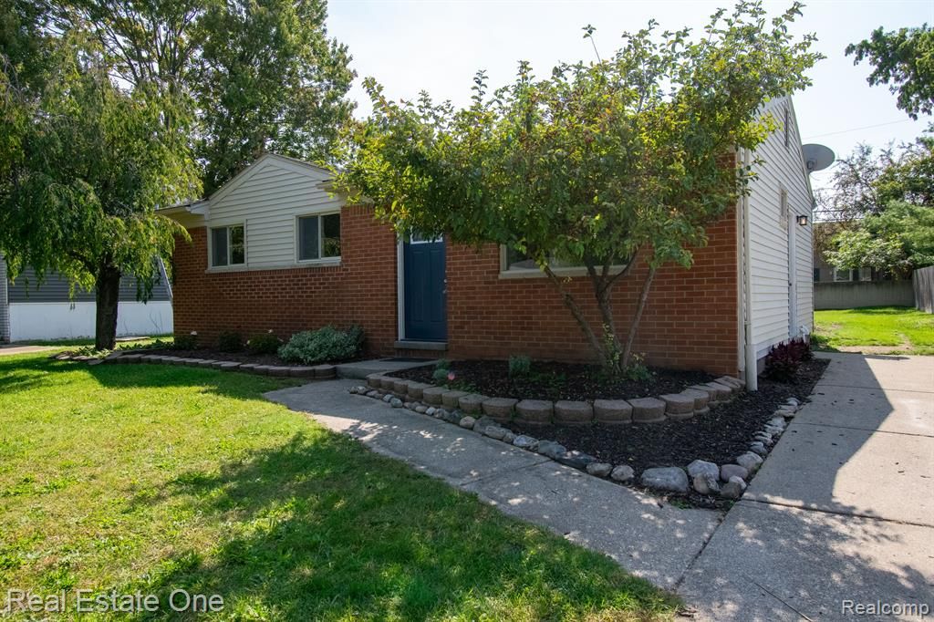 307 University Ave, South Lyon, MI 48178 Trulia