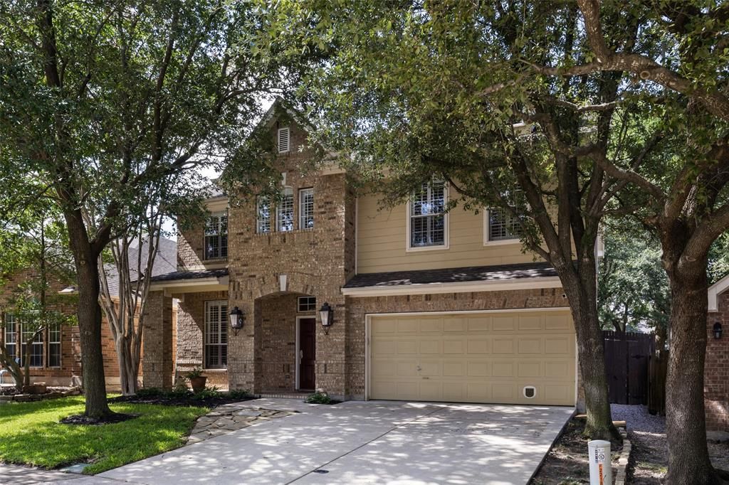 2218 Pecan Grove Ct, Dallas, TX 75228