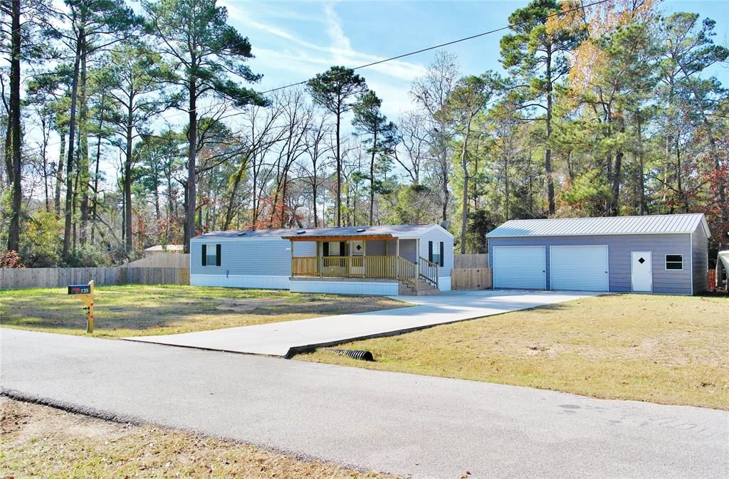135 Rose Bud Dr, Trinity, TX 75862