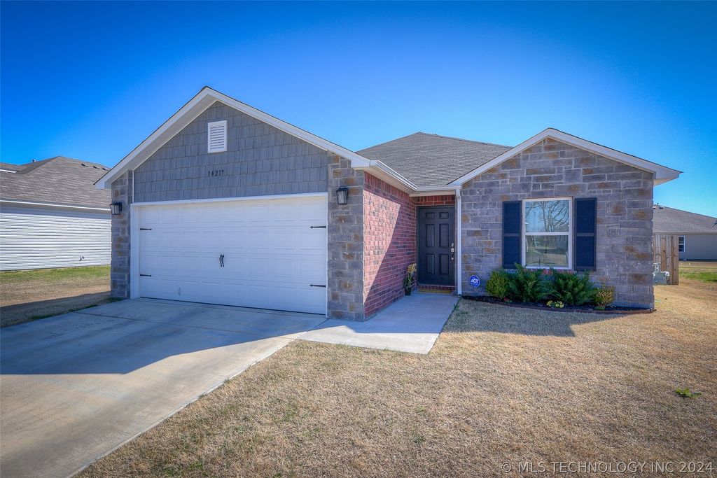 14217 N  73rd Ave  E, Collinsville, OK 74021