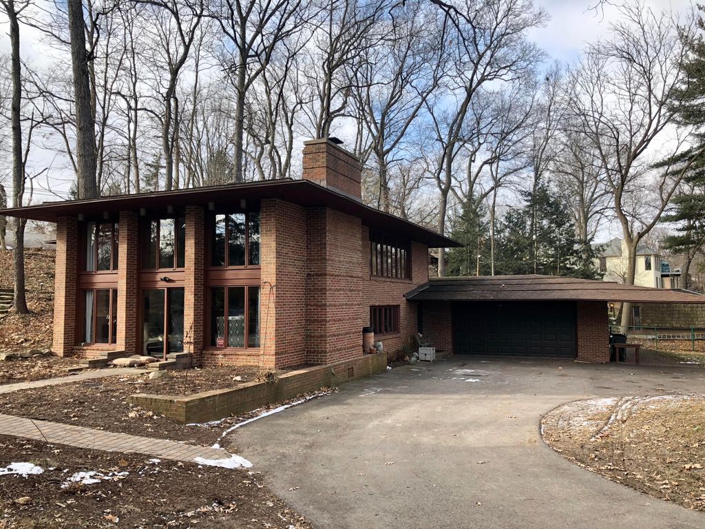 667 Washington St, Chelsea, MI 4 Bed, 3 Bath SingleFamily Home 88